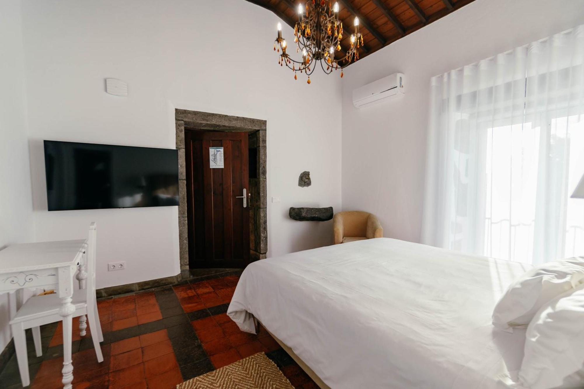 Senhora Do Carmo Charm House Bed & Breakfast Ponta Delgada  Exterior photo